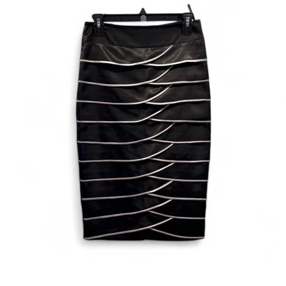 Stylish Black and White Women's Pencil Skirt